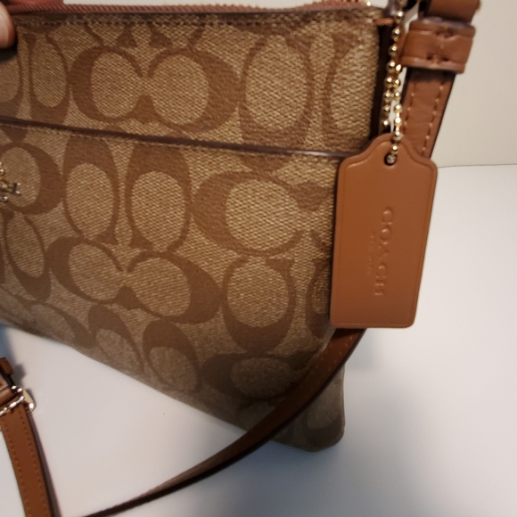 Coach Women's Crossbody Bag - Picture 3 of 5